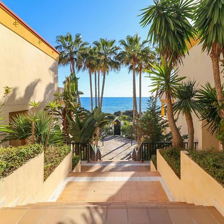 Romana Playa Apartment By The Beach Marbella Exterior photo